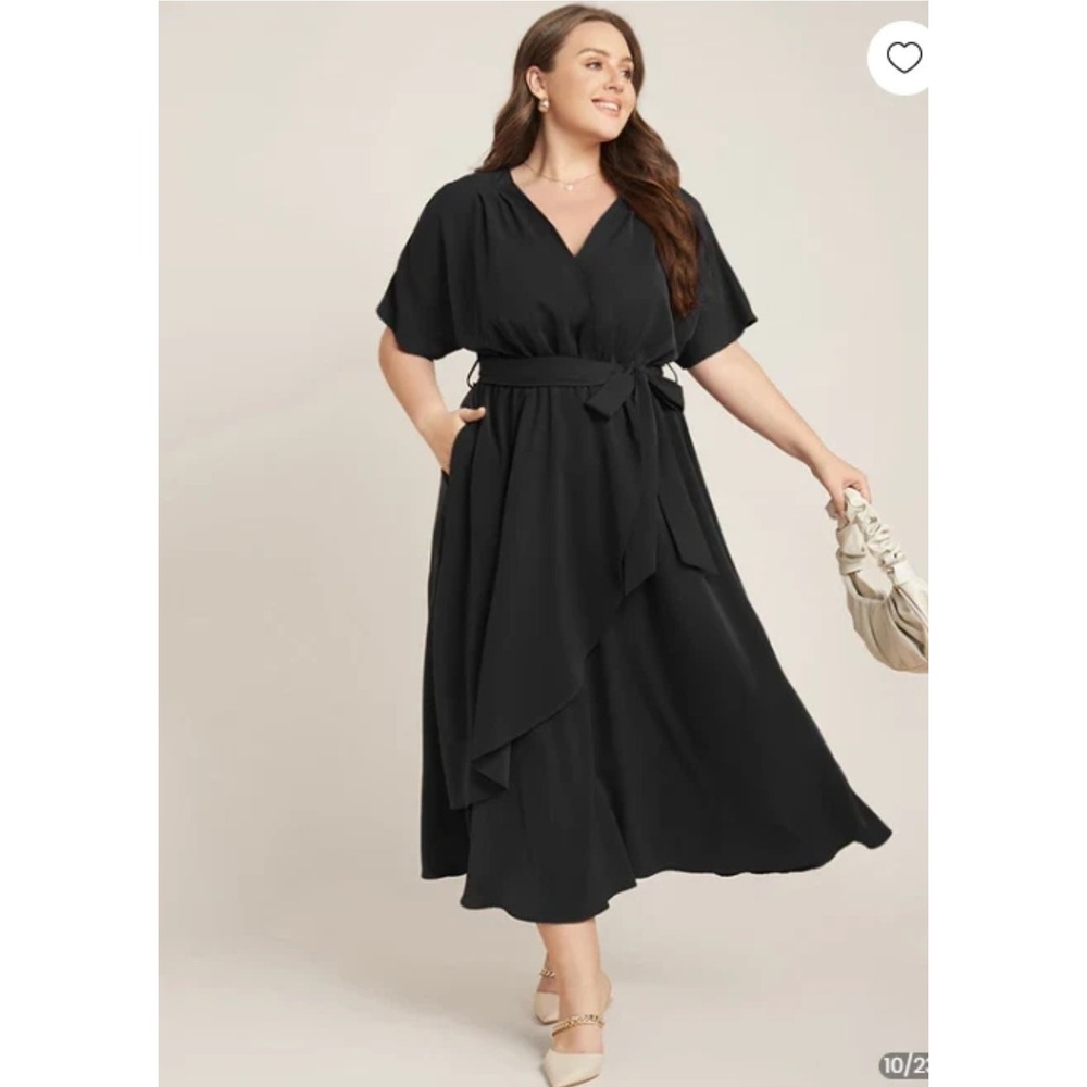 NWT BloomChic Size 18-20 Black V-Neck Belted Faux Wrap Midi Dress Short Sleeve